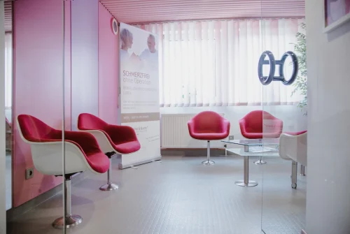 Liebscher & Bracht-Therapie in Bayreuth - Warteraum